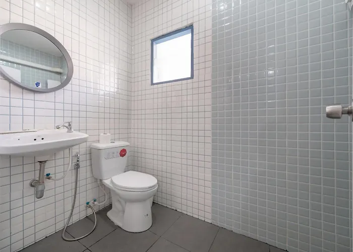 Spacious Haven Chatuchak Market 5br 10 Sleeps Rb1 Holiday home