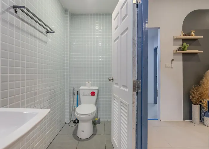Spacious Haven Chatuchak Market 5br 10 Sleeps Rb1 Holiday home *