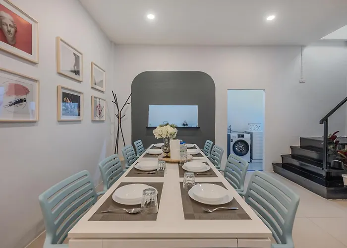 Spacious Haven Chatuchak Market 5br 10 Sleeps Rb1 Holiday home