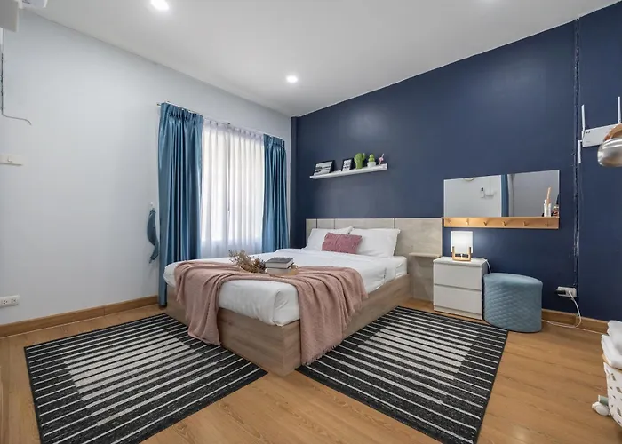 Spacious Haven Chatuchak Market 5br 10 Sleeps Rb1 Holiday home