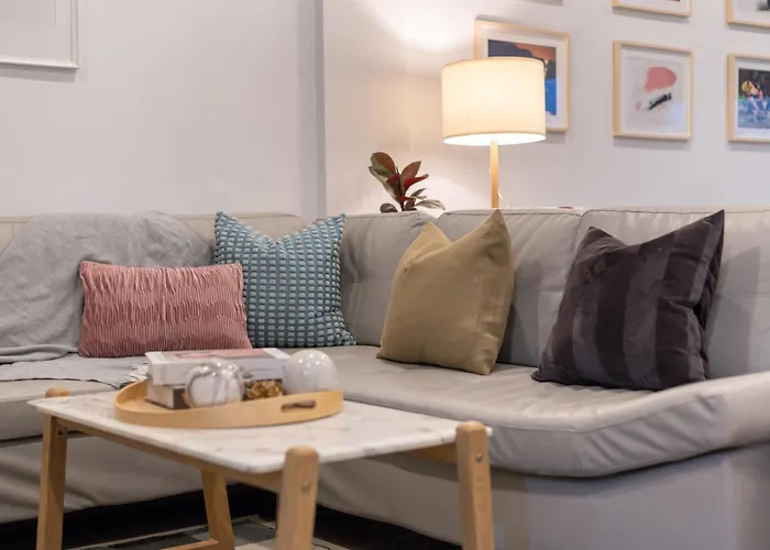 Spacious Haven Chatuchak Market 5br 10 Sleeps Rb1 Bangkok